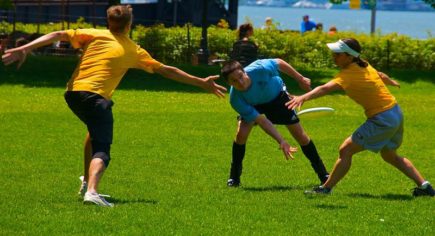 Get Better With These Most Useful Ultimate Frisbee Throws - Ultimate ...